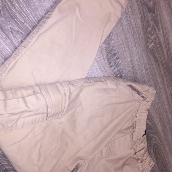 Kendall and Kylie Collection Nude Cargo Pants - Picture 6 of 6